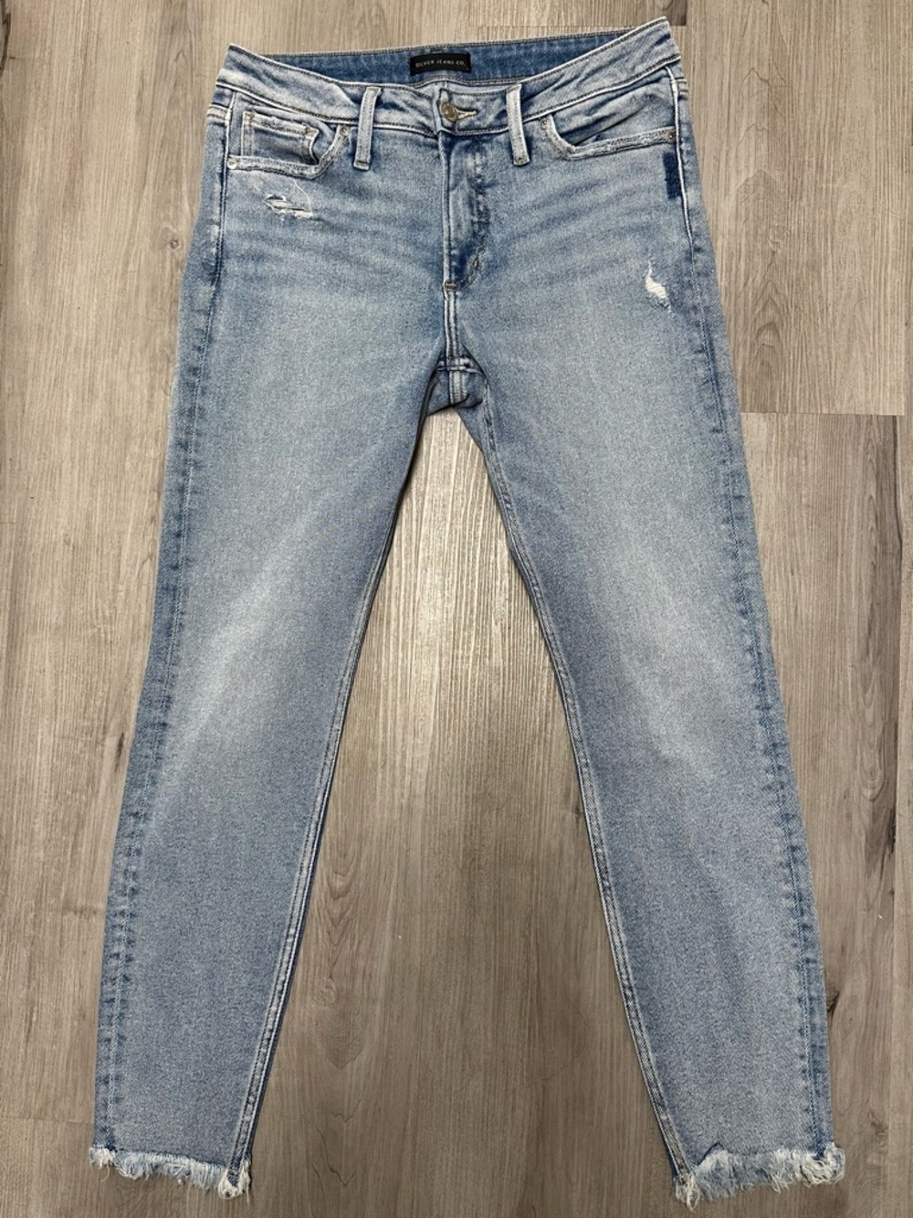 Silver Jeans Most Wanted Skinny Light Blue Distressed Jeans 29